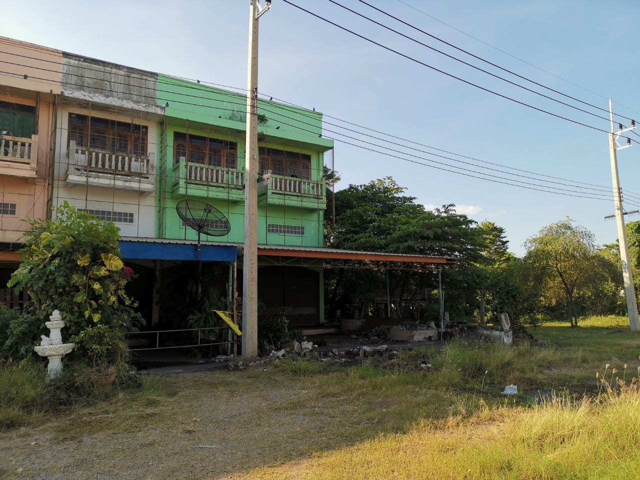 อาคารพาณิชย์ วิเชียรบุรี