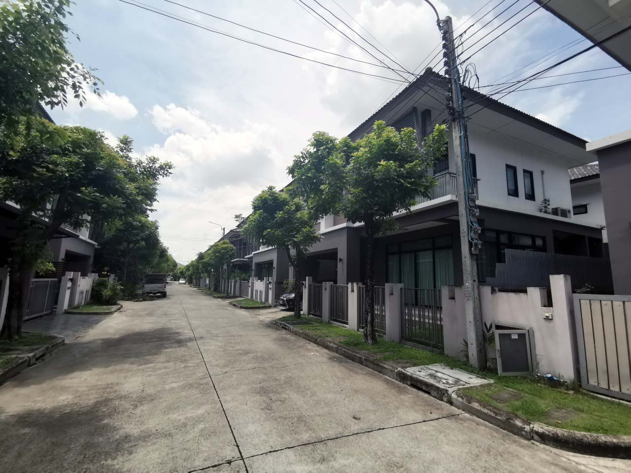 บ้านเดี่ยว  เอโทล จาวา เบย์ บางนา-กิ่งแก้ว