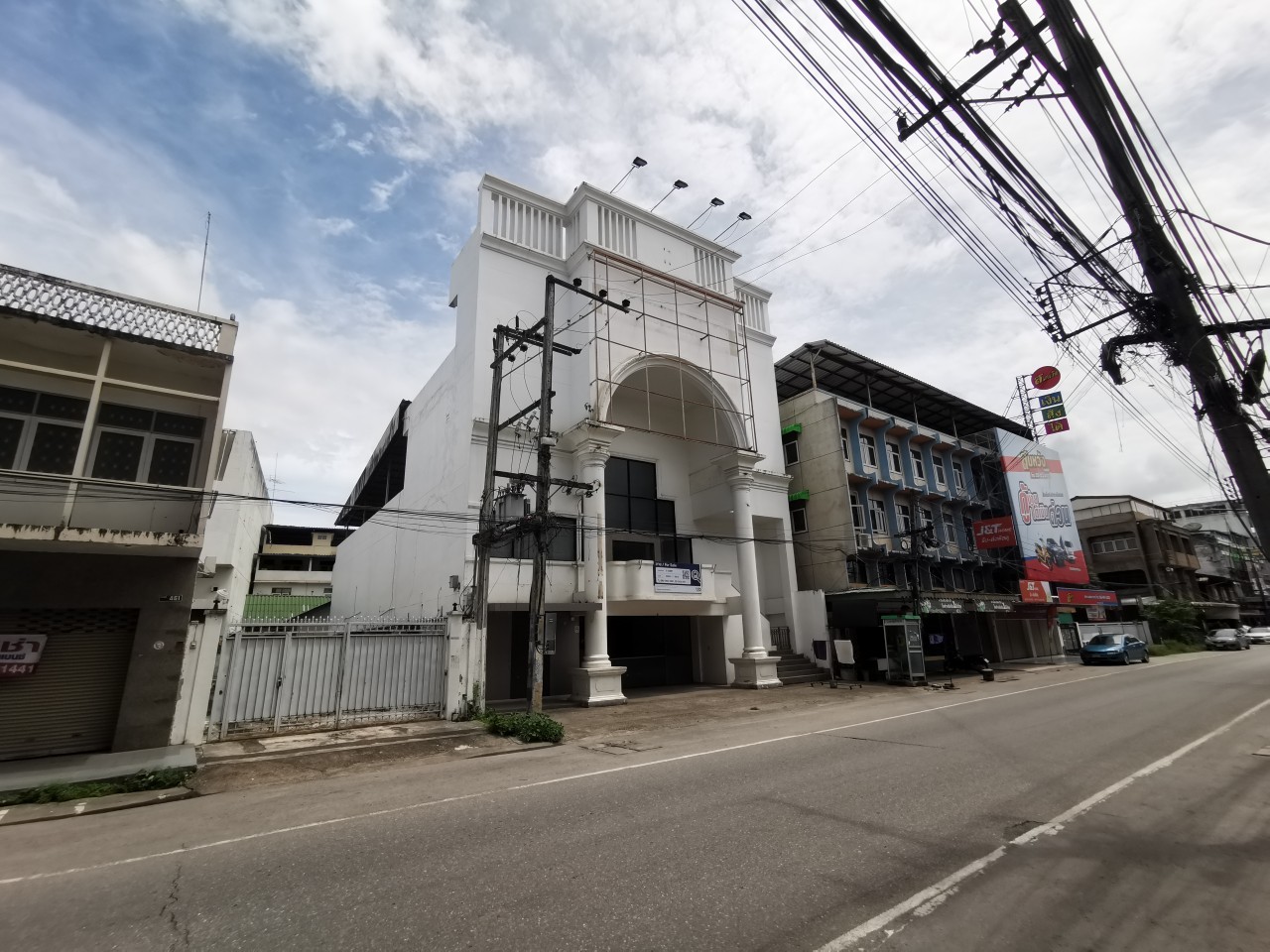 สำนักงาน แม่สอด 