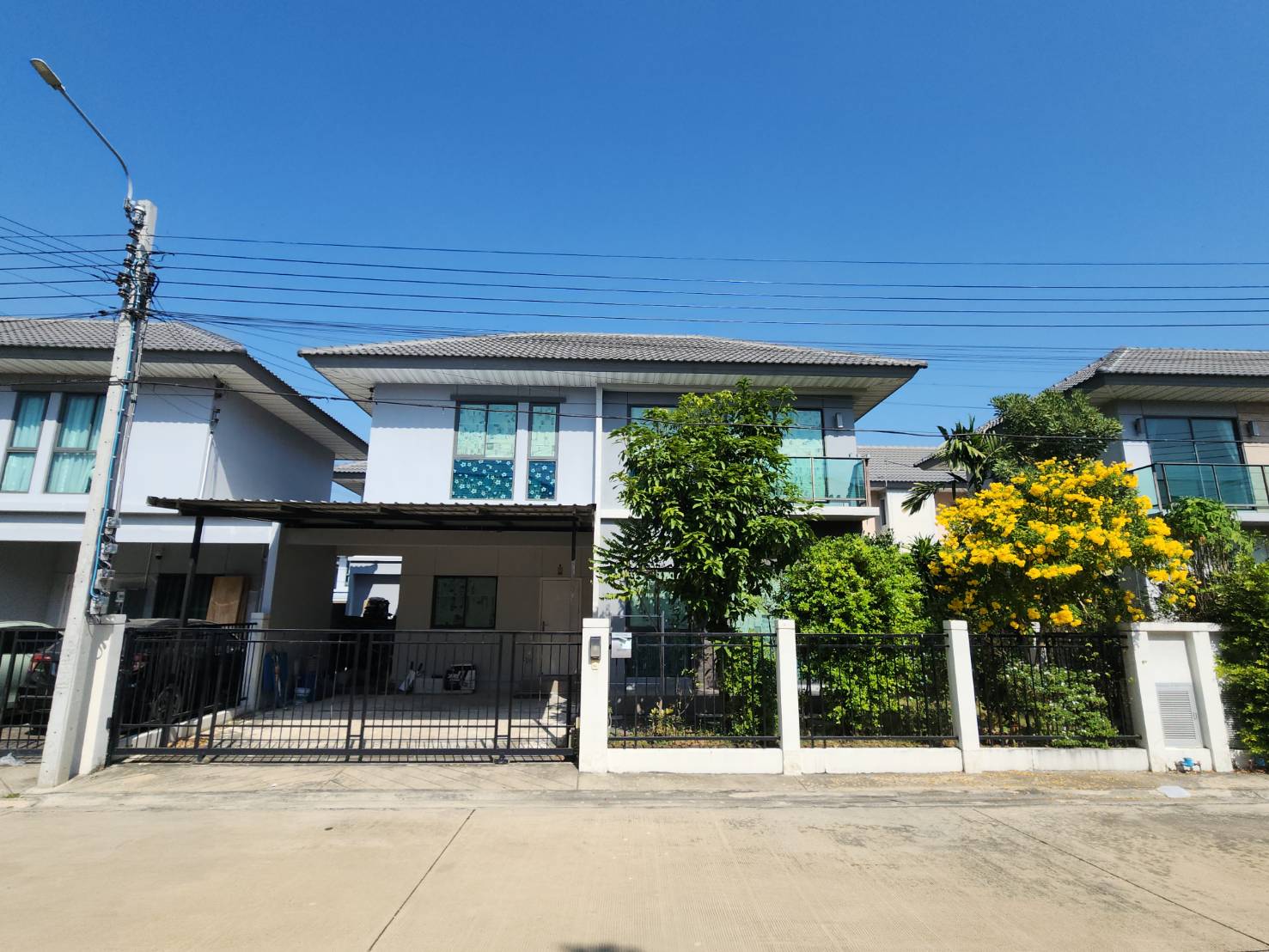 บ้านแฝด เพอร์เฟค พาร์ค เวสต์เกต 