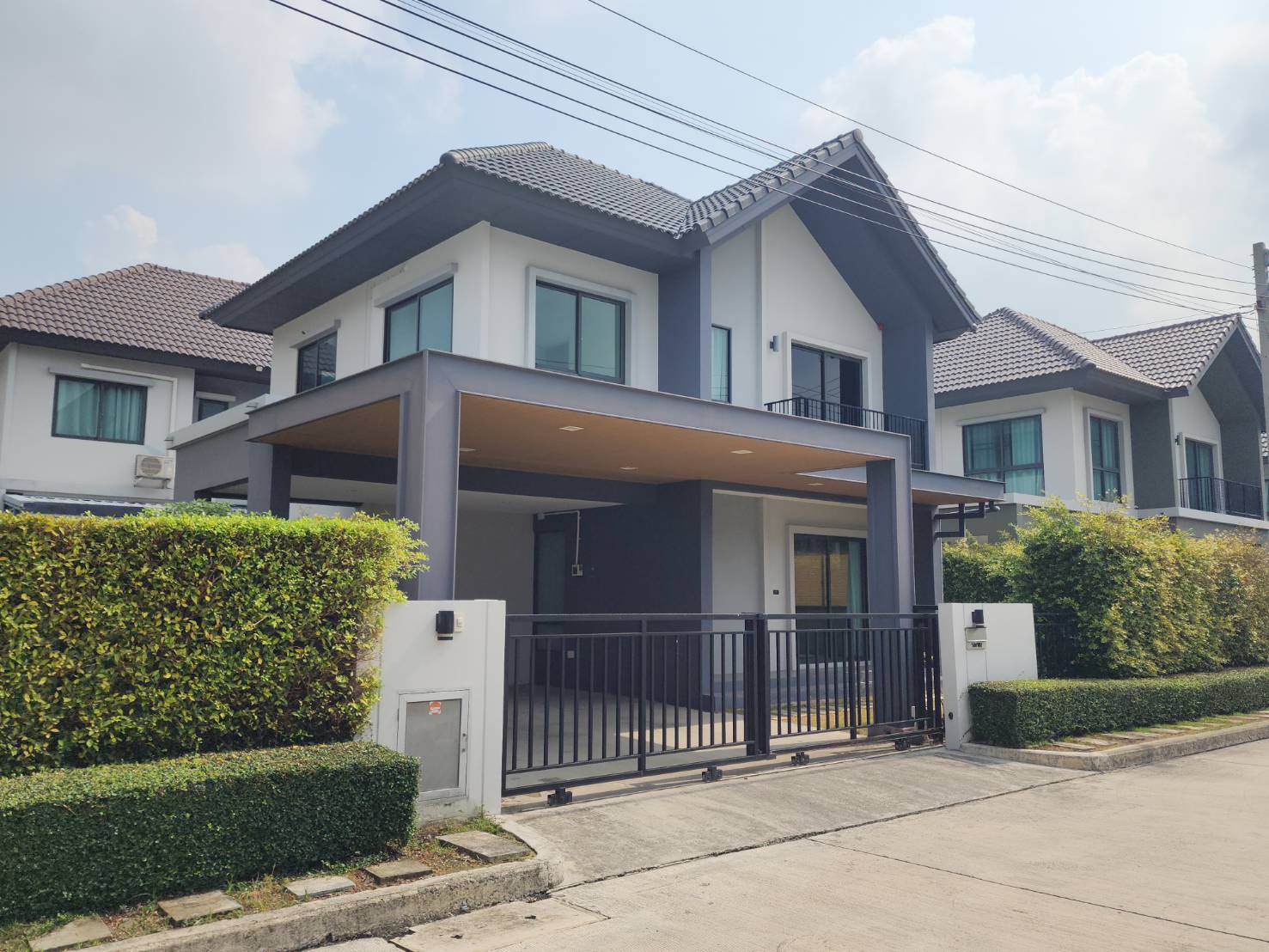บ้านเดี่ยว เวนิว โฟล์ว แจ้งวัฒนะ