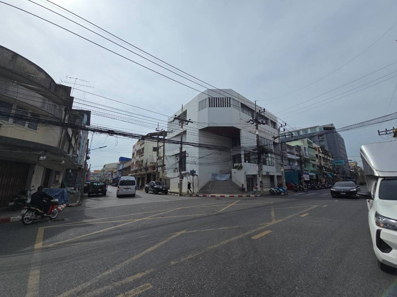 สำนักงาน ถนนรัถการ-หาดใหญ่