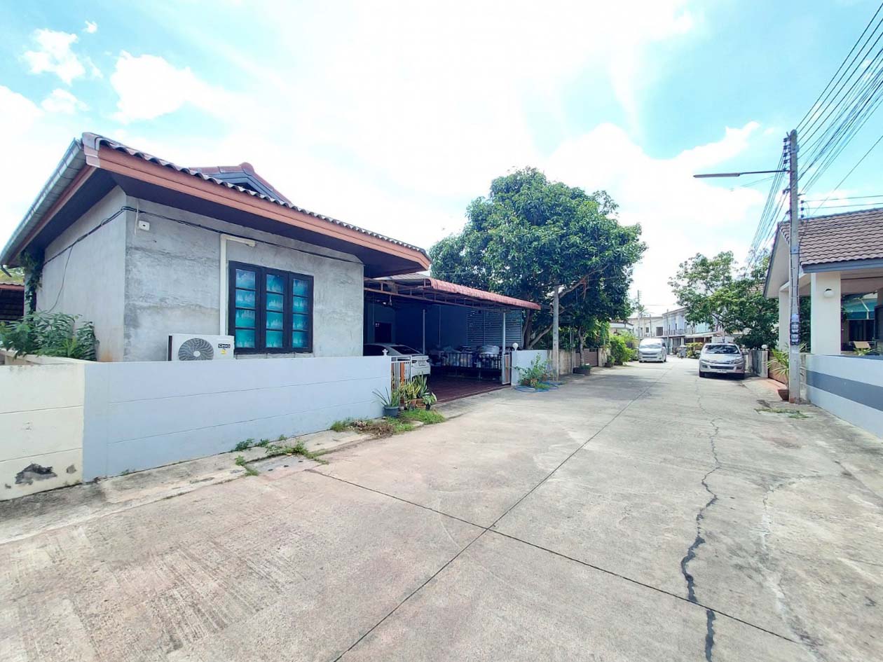 บ้านเดี่ยว ธาราศิริ บางชุมโถ2  สุราษฎร์ธานี