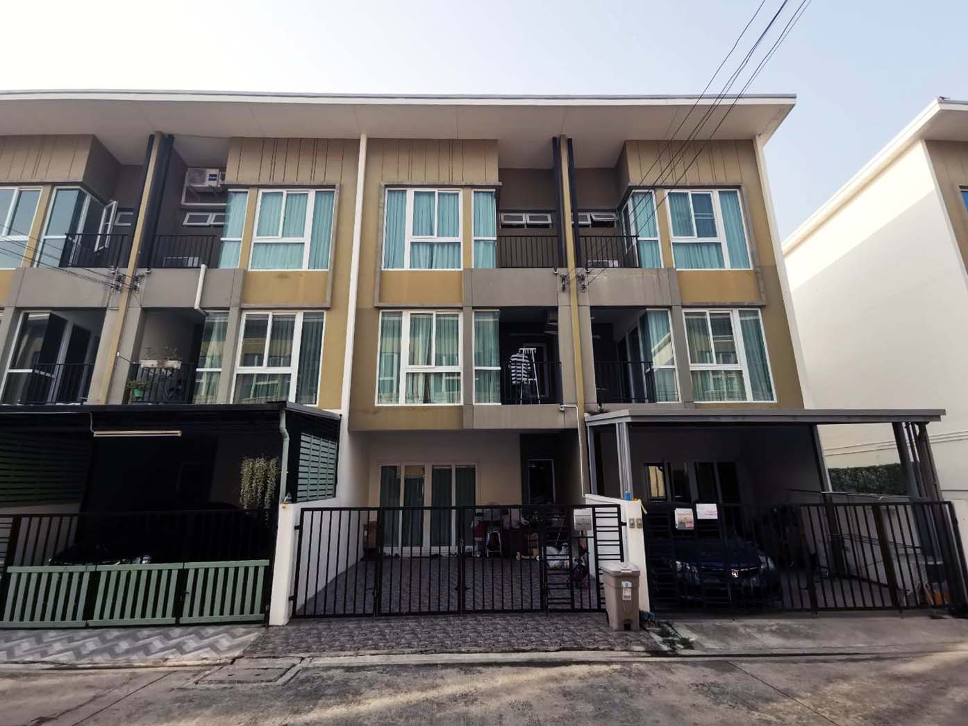 ทาวน์เฮาส์ บางแก้ว บางพลี สมุทรปราการ