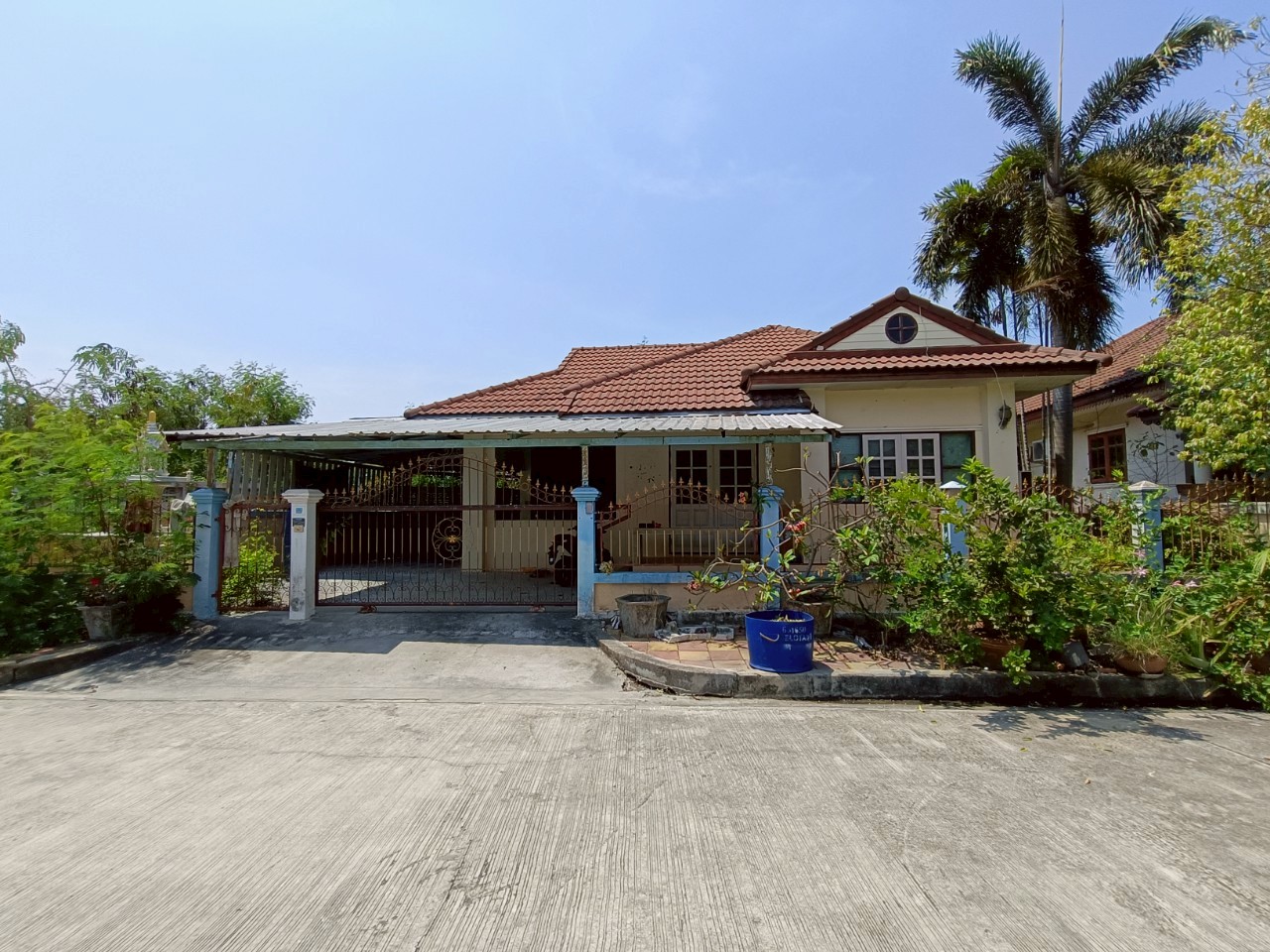 บ้านเดี่ยว รั้วใหญ่ เมืองสุพรรณบุรี สุพรรณบุรี