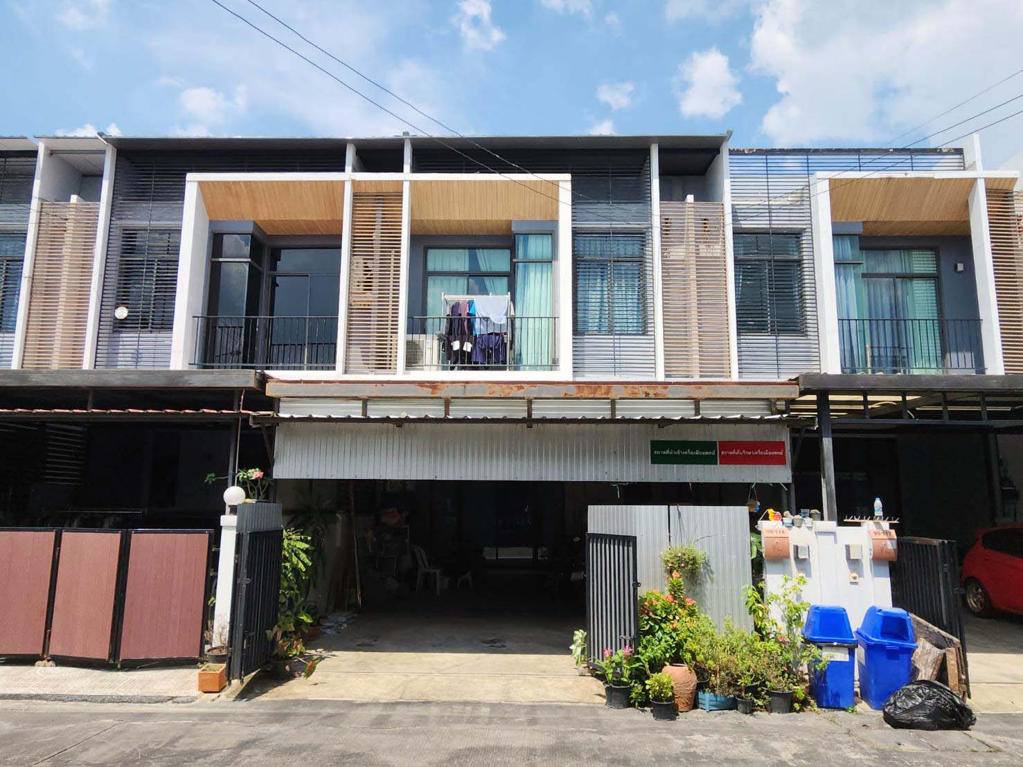 ทาวน์เฮาส์ ละหาร บางบัวทอง นนทบุรี
