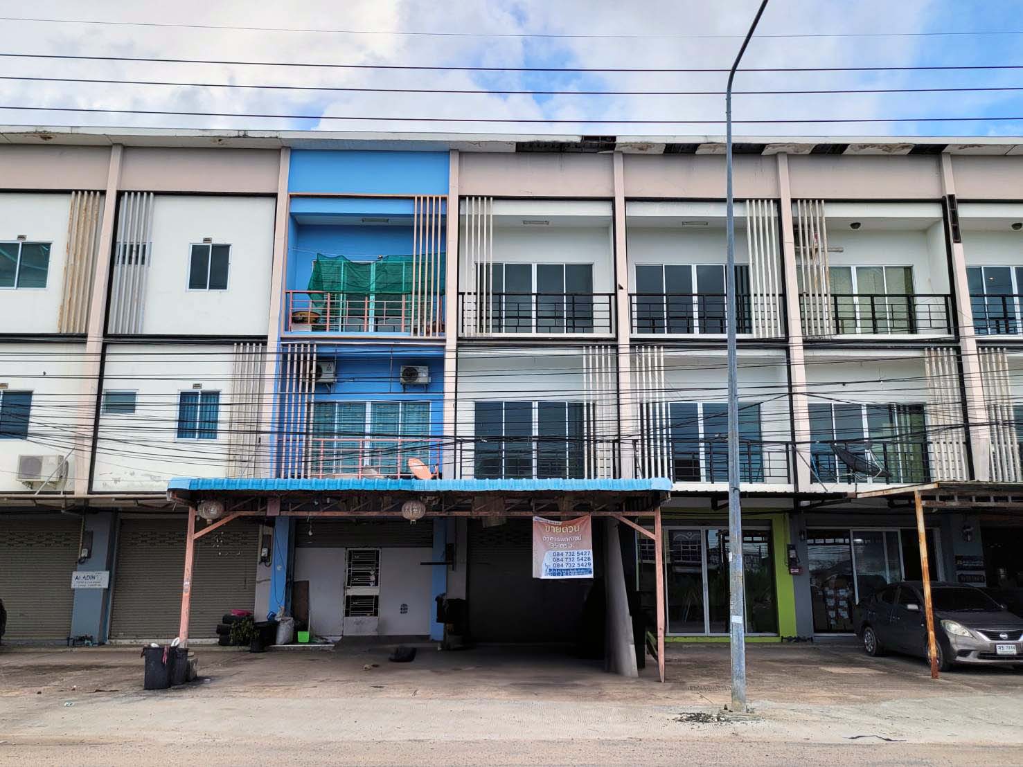 อาคารพาณิชย์ หนองปรือ บางละมุง ชลบุรี