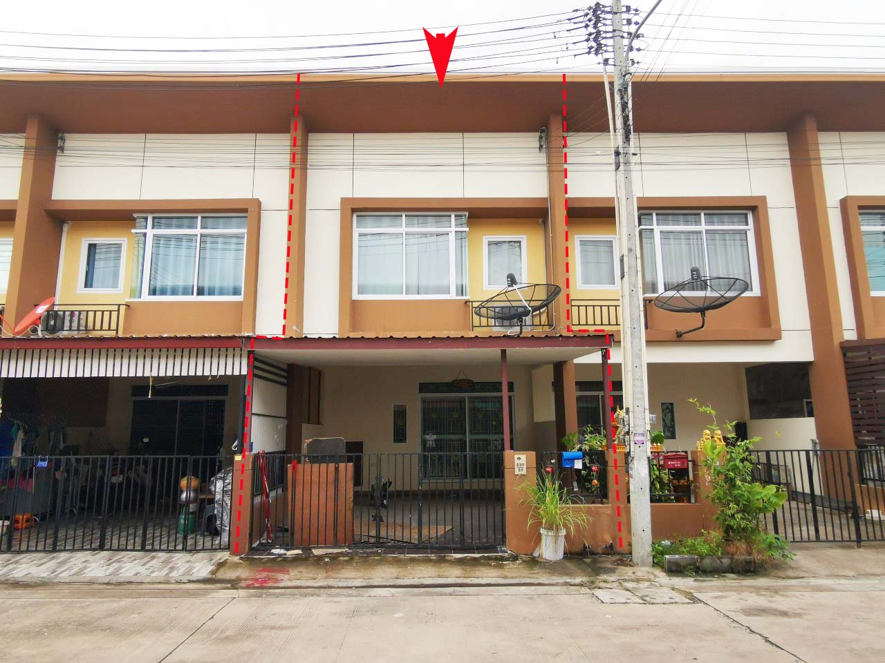 ทาวน์เฮ้าส์ บ้านร่มไม้ 2 บ่อวิน ศรีราชา